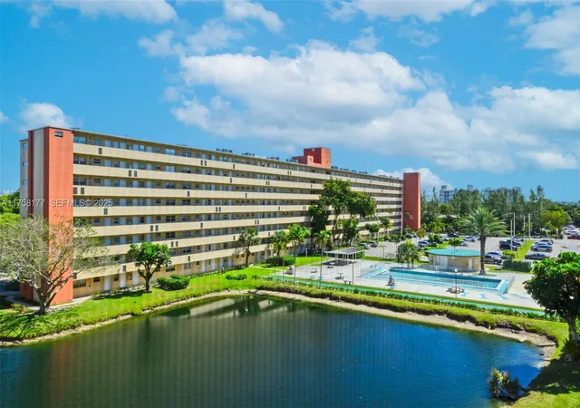 4th image of 1770 Ne 191St St #5081, Miami, FL 33179 | MLS# A11758177