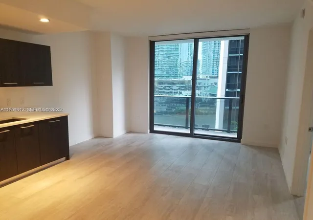 2nd image of 55 Sw 9Th St #1107, Miami, FL 33130 | MLS# A11761812