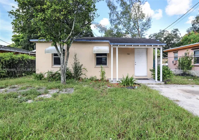 Homes for sale in Fort Lauderdale, FL | 723 Nw 15th Wy, Fort Lauderdale, FL 33311 | MLS# A11784468