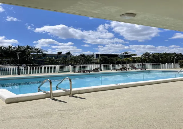 23rd image of 9500 W Bay Harbor Dr #6B, Bay Harbor Islands, FL 33154 | MLS# A11796948