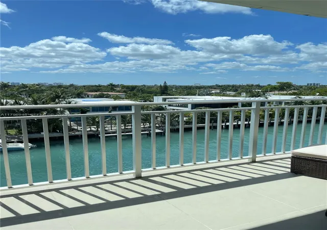 2nd image of 9500 W Bay Harbor Dr #6B, Bay Harbor Islands, FL 33154 | MLS# A11796948