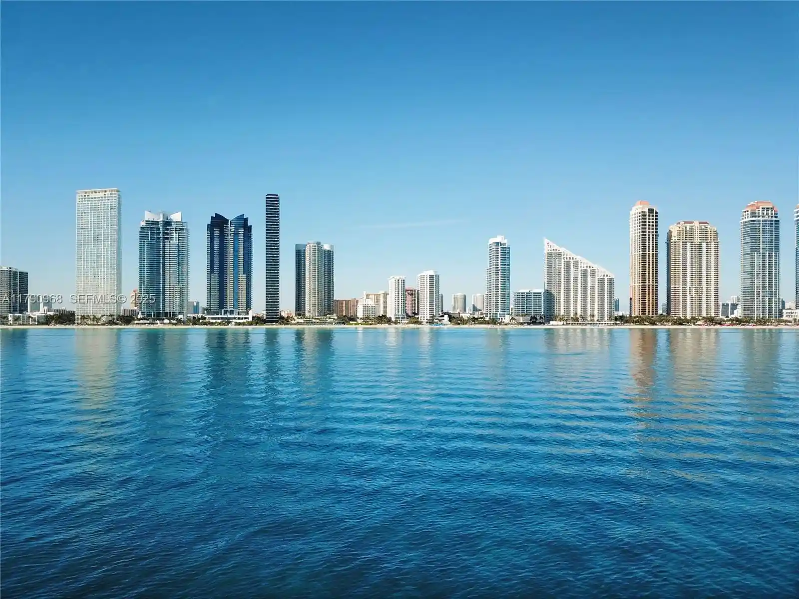 Listing Photo 1 - Condo for sale in 17375 Collins Ave located at 17375 Collins Ave, Miami, FL 33160 - Unit #608
