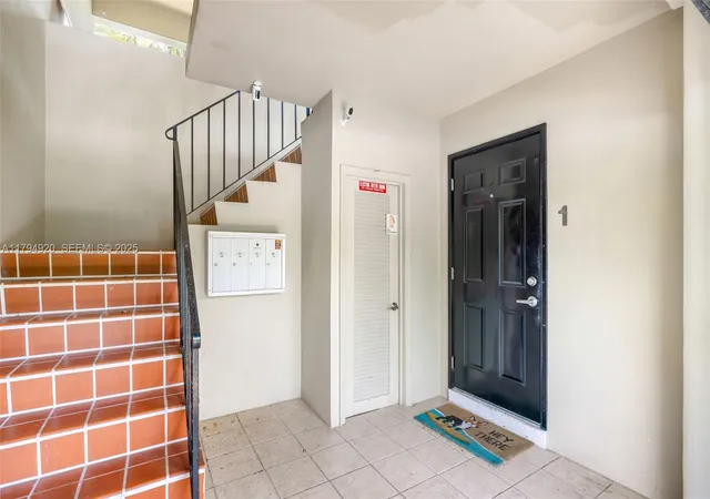 Homes for sale in Fort Lauderdale, FL | 801 Ne 18Th Ave #14, Fort Lauderdale, FL 33304 | MLS# A11794920
