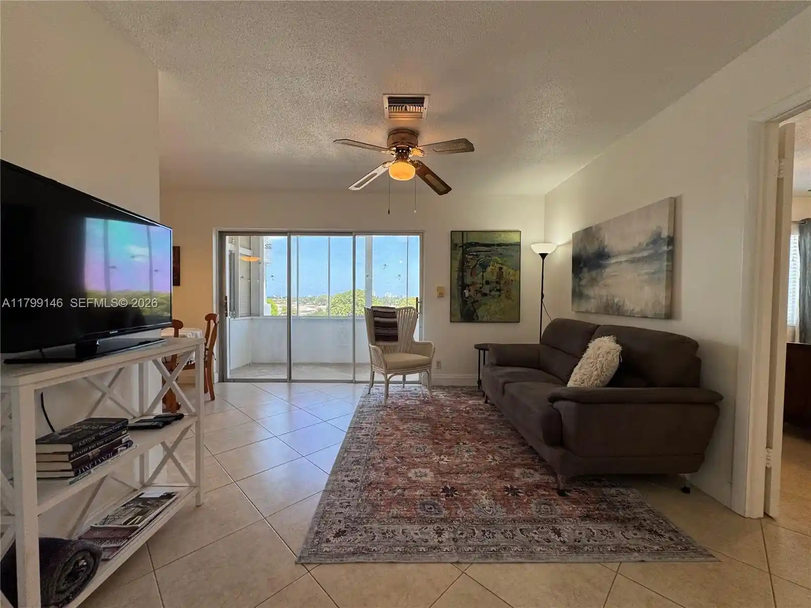 Listing Photo 1 - Condo for sale in 1700 Pierce St located at 1700 Pierce St, Hollywood, FL 33020 - Unit #702