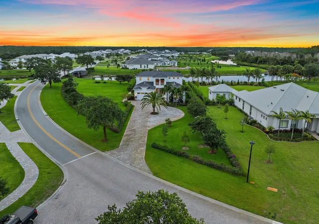 4th image of 20049 Se Bridgewater Dr, Jupiter, FL 33458 | MLS# R11095340