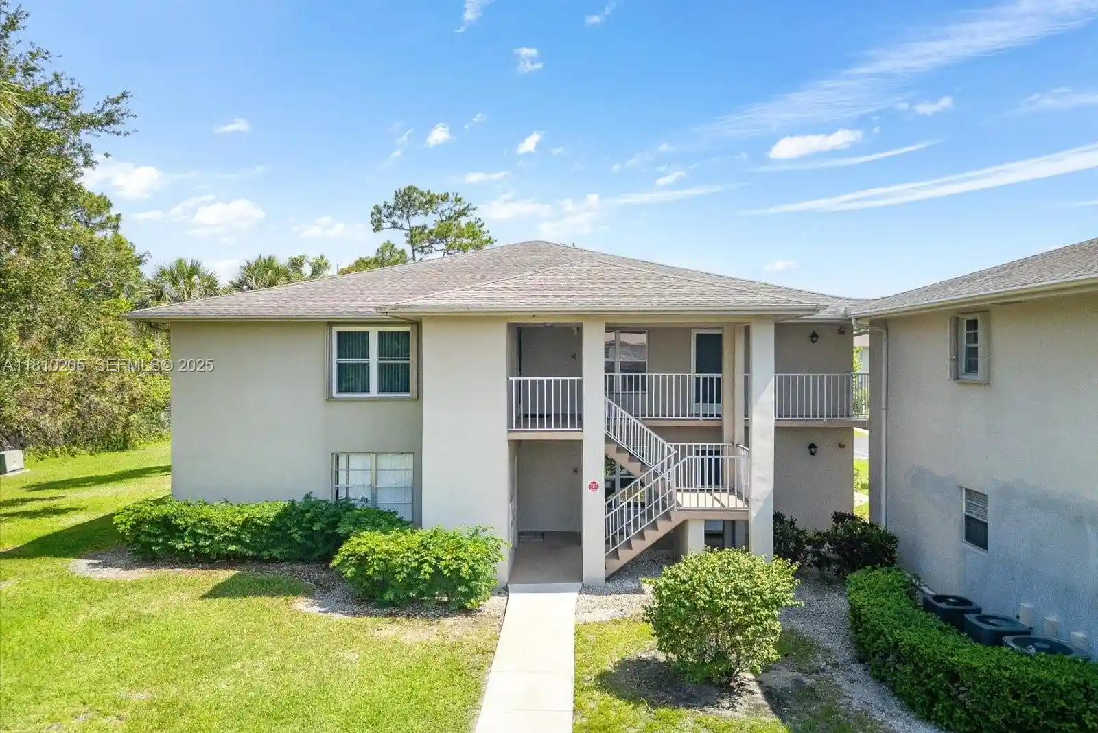 Photo 1 of Sale Pending at 20 Lake Vista Trl #107, Port St Lucie, FL 34952 | MLS# A11810205 | Listing updated on 2026-10-27