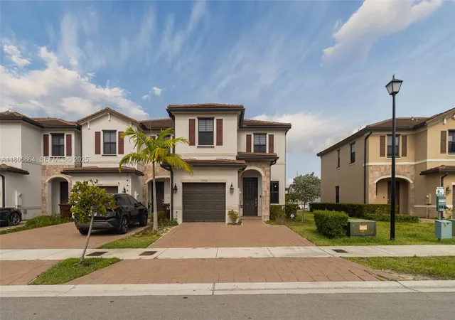 3rd image of 10966 W 33Rd Wy, Hialeah, FL 33018 | MLS# A11805864