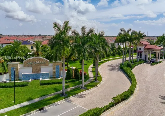 43rd image of 10966 W 33rd Wy, Hialeah, FL 33018 | MLS# A11805864