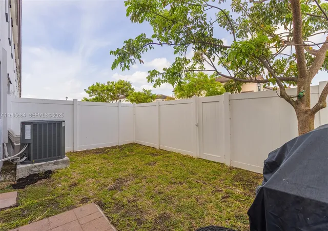 5th image of 10966 W 33Rd Wy, Hialeah, FL 33018 | MLS# A11805864
