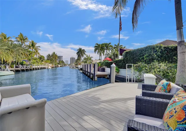 Homes for sale in Fort Lauderdale, FL | 4030 Bayview Dr, Fort Lauderdale, FL 33308 | MLS# F10486566