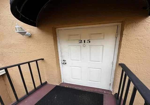 2nd image of 6023 10th Ave #215, Greenacres, FL 33463 | MLS# A11811861