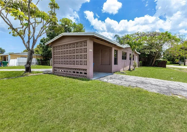 3rd image of 4960 Nw 11Th Ct, Lauderhill, FL 33313 | MLS# A11805957