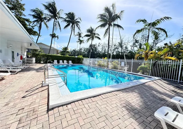 19th image of 3660 Ne 166th St #603, North Miami Beach, FL 33160 | MLS# A11811400