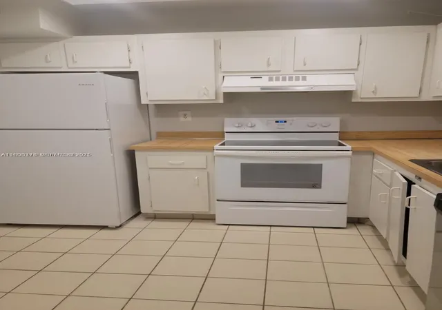 5th image of 1800 Sw 81St Ave #1105, Pompano Beach, FL 33068 | MLS# A11808378