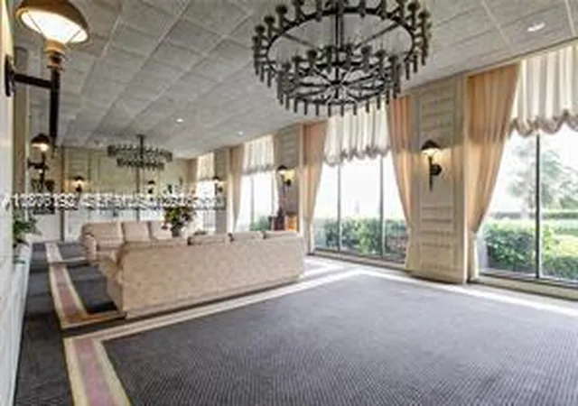 3rd image of 5555 Collins Ave #14U, Miami Beach, FL 33140 | MLS# A11806192