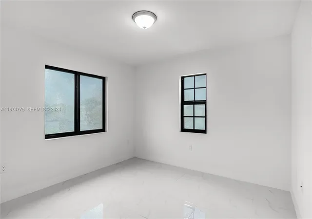 3rd image of 1231 Nw 9Th Ave #1231, Florida City, FL 33034 | MLS# A11674778