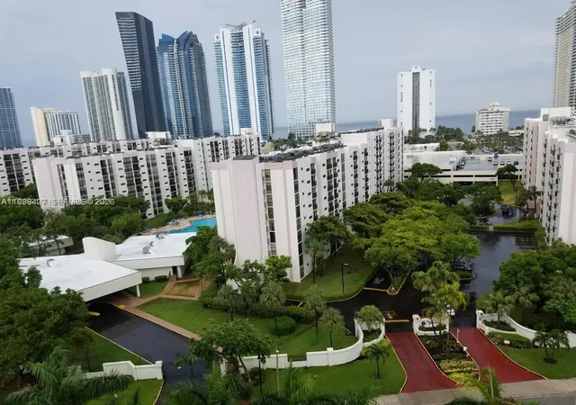 4th image of 17021 N Bay Rd #412IV, Sunny Isles Beach, FL 33160 | MLS# A11689427
