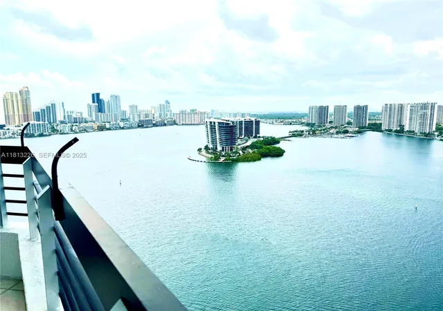 2nd image of 3530 Mystic Pointe Dr #3001, Aventura, FL 33180 | MLS# A11813226