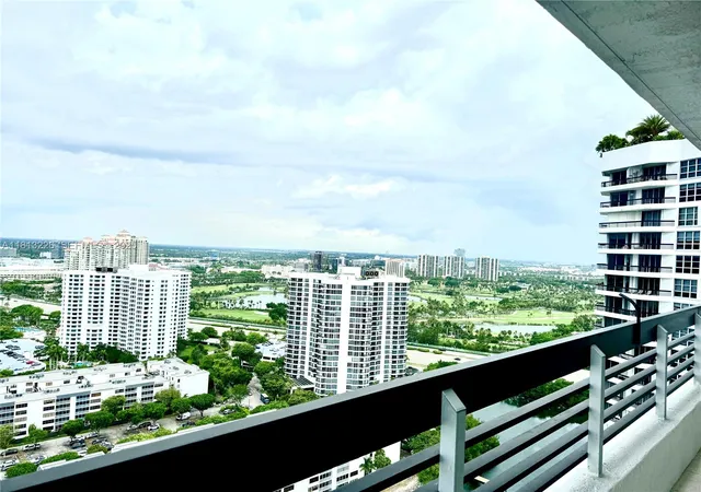 4th image of 3530 Mystic Pointe Dr #3001, Aventura, FL 33180 | MLS# A11813226