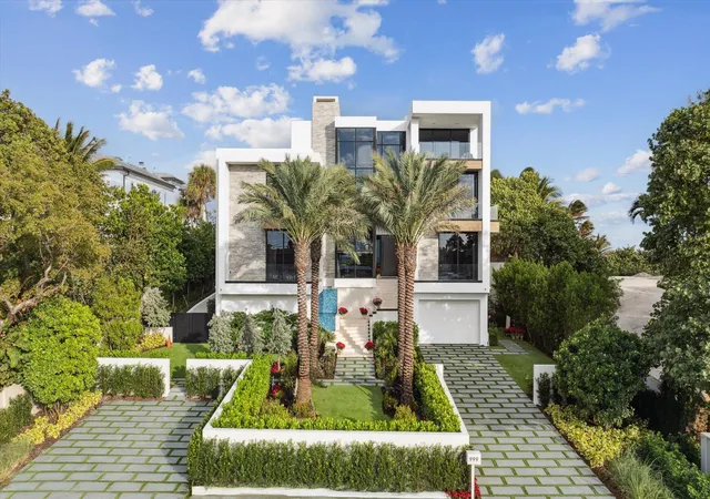 Photo 3 of Mansion for sale at 999 Hillsboro Mile, Hillsboro Beach, FL 33062 | MLS# R11048647 | Listing updated on 2026-09-30