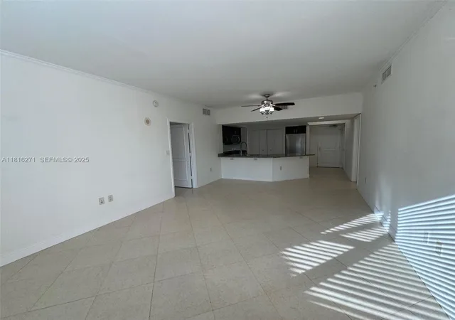 5th image of 19900 E Country Club Dr #209, Miami, FL 33180 | MLS# A11816271