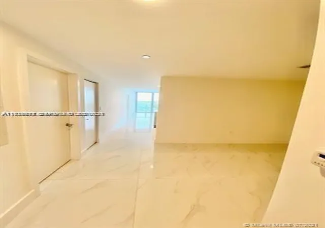 2nd image of 16385 Biscayne Blvd #702, Aventura, FL 33160 | MLS# A11815434