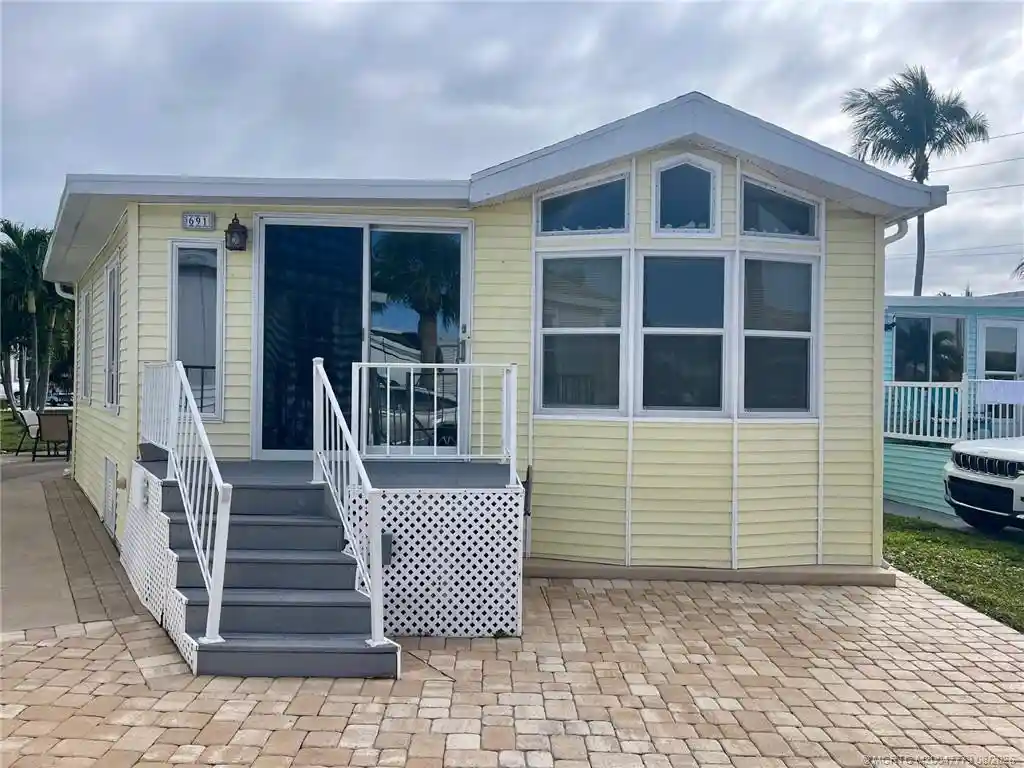 Manufactured home for sale at 691 Nettles Blvd, Jensen Beach, FL 34957 | MLS# M20047779