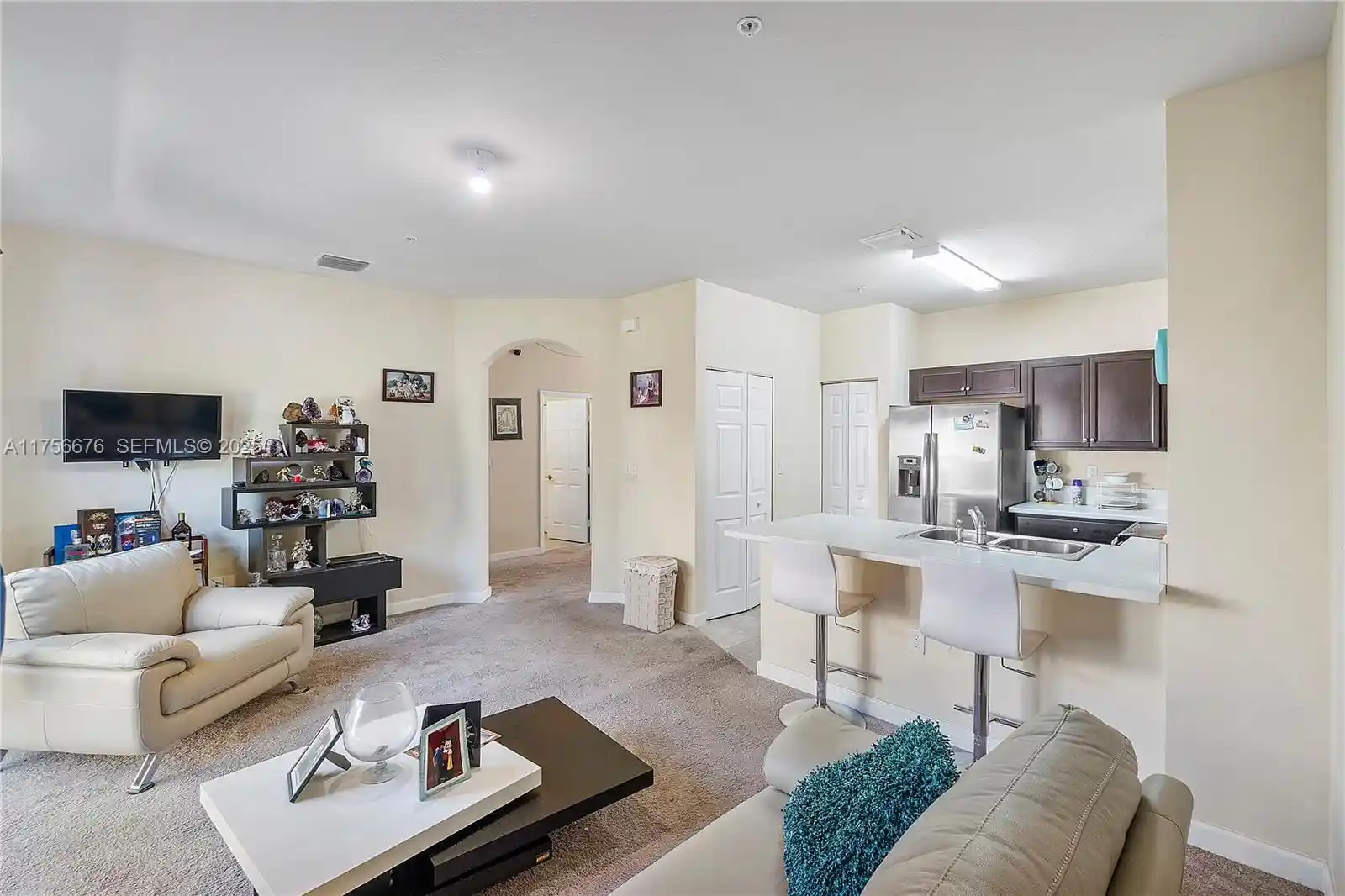 Listing Photo 1 - Condo for sale in 142 Se 28Th Ter located at 142 Se 28Th Ter, Homestead, FL 33033 - Unit #11