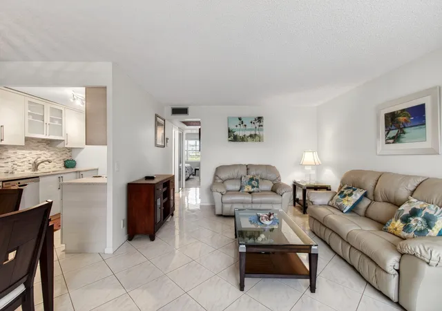 Homes for sale in Boca Raton, FL | 2070 Guildford D, Boca Raton, FL 33434 | MLS# R11083277