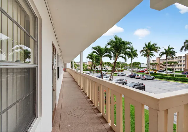 Homes for sale in Boca Raton, FL | 2070 Guildford D, Boca Raton, FL 33434 | MLS# R11083277