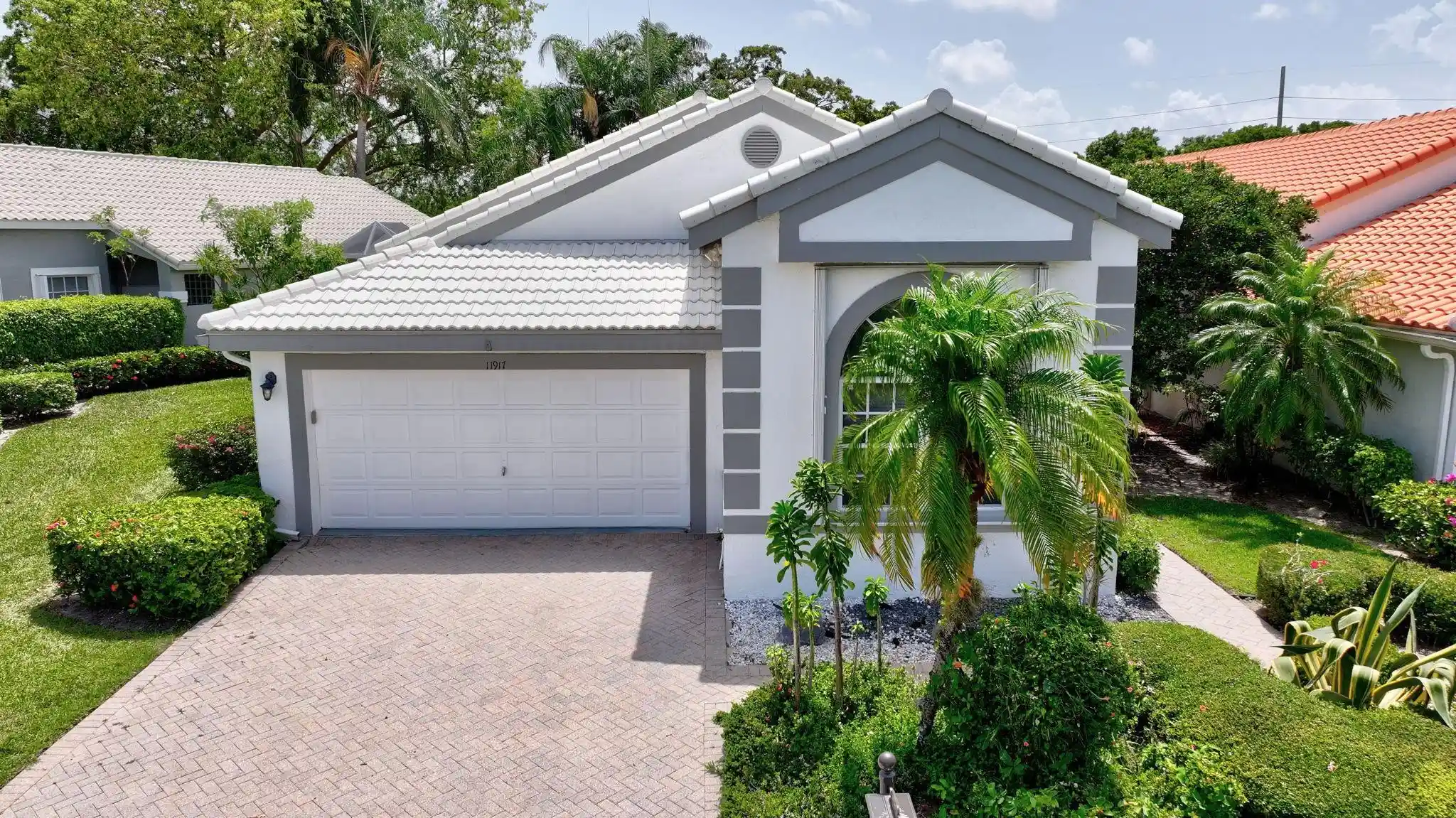 Photo 1 of Single family home for sale at 11917 Fountainside Cir, Boynton Beach, FL 33437 | MLS# F10507217 | Listing updated on 2026-10-24