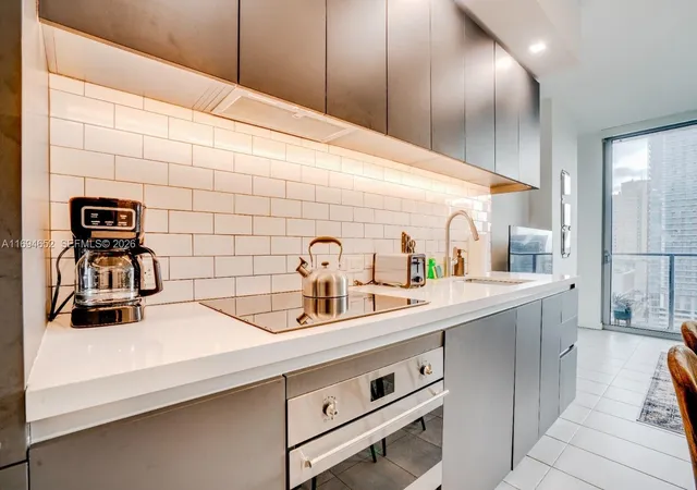 4th image of 227 Ne 2Nd St #1705, Miami, FL 33132 | MLS# A11694652