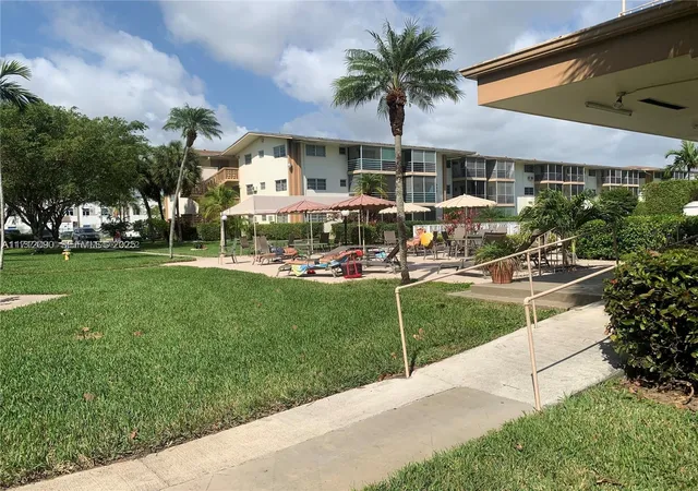 Homes for sale in Miami, FL | 1395 Ne 167Th St, Miami, FL 33162