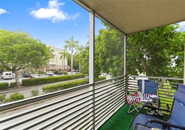 2nd image of 5790 Stirling 212, Hollywood, FL 33021