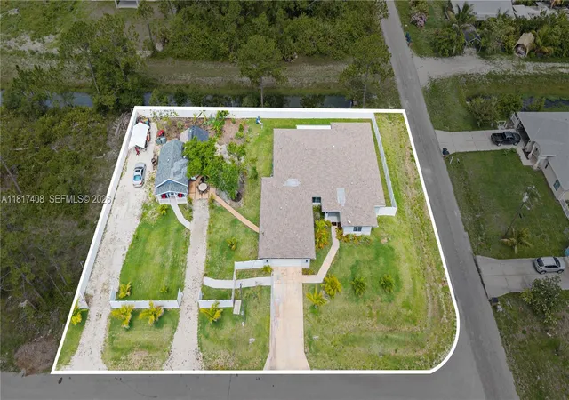 4th image of 304 Bradley, Lehigh Acres, FL 33974 | MLS# A11817408