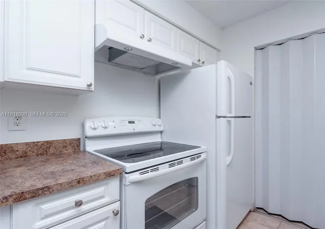 Homes for sale in Pompano Beach, FL | 1235 Sw 46Th Ave, Pompano Beach, FL 33069