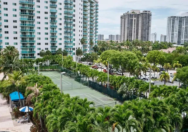4th image of 19370 Collins Ave #614, Sunny Isles Beach, FL 33160 | MLS# A11759998