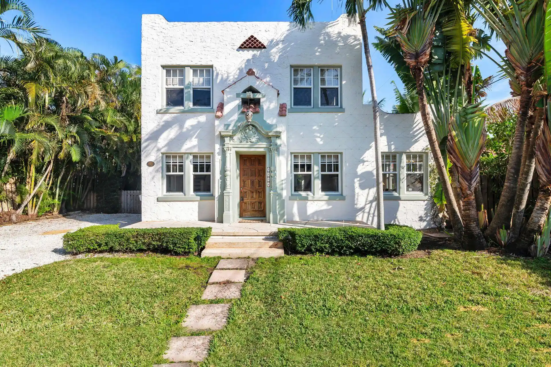 Photo 1 of Single family home for sale at 3504 S Olive Ave, West Palm Beach, FL 33405 | MLS# R11046128 | Listing updated on 2026-10-21