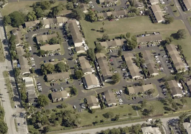 3rd image of 28091 Sw 143Rd Ct, Homestead, FL 33033 | MLS# A11818755