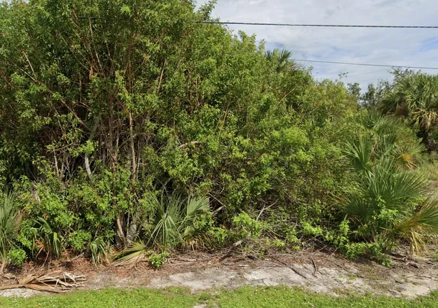 Homes for sale in Vero Beach, FL | 2300 42nd St, Vero Beach, FL 32967 | MLS# R11066078