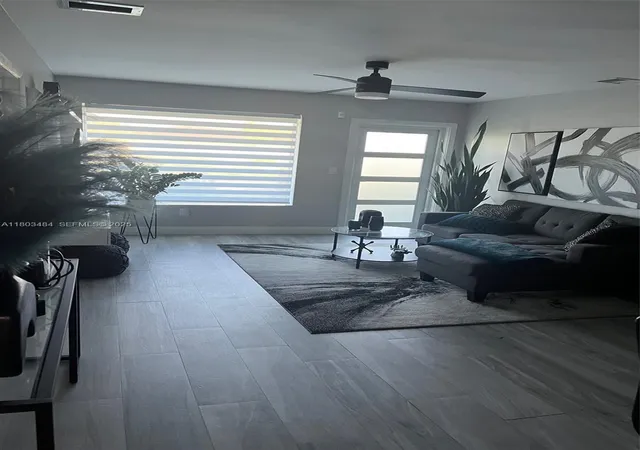 4th image of 3195 W 10Th Ave, Hialeah, FL 33012 | MLS# A11803484