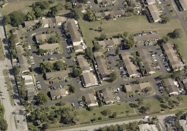 3rd image of 28124 Sw 142Nd Ct, Homestead, FL 33033 | MLS# A11818760