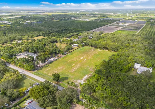 2nd image of 304xx Sw 202nd Ave, Homestead, FL 33030 | MLS# A11782826