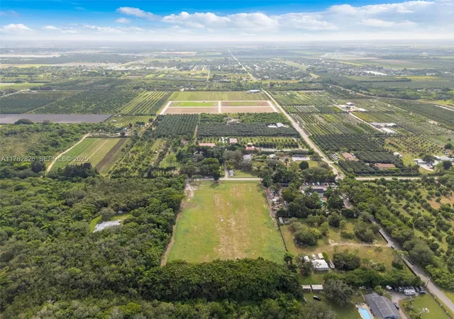 5th image of 304Xx Sw 202Nd Ave, Homestead, FL 33030 | MLS# A11782826