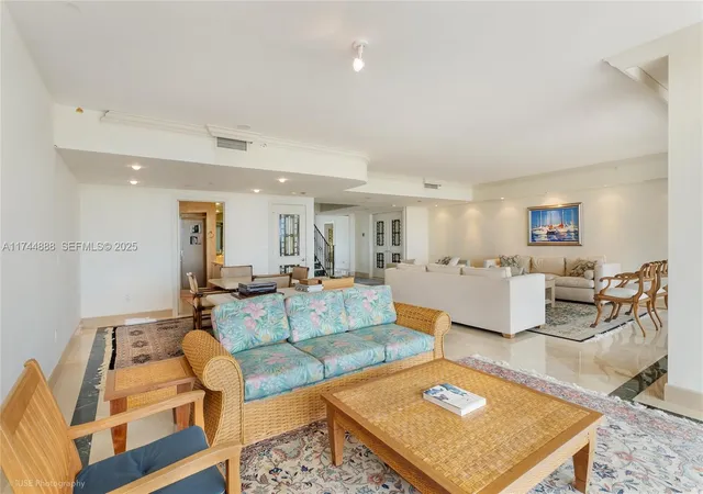 4th image of 785 Crandon Blvd 705/805, Key Biscayne, FL 33149