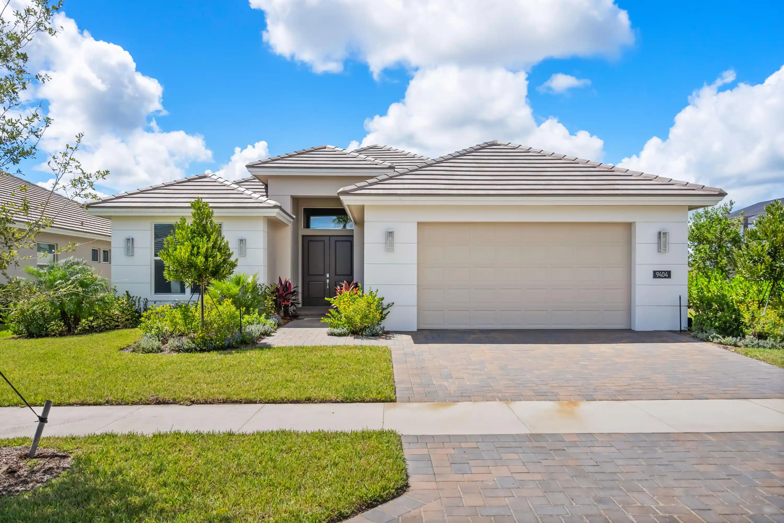 Photo 1 of Single family home for sale at 9404 Sw Pinnacle Pl, Port St Lucie, FL 34956 | MLS# R11061974 | Listing updated on 2026-10-22