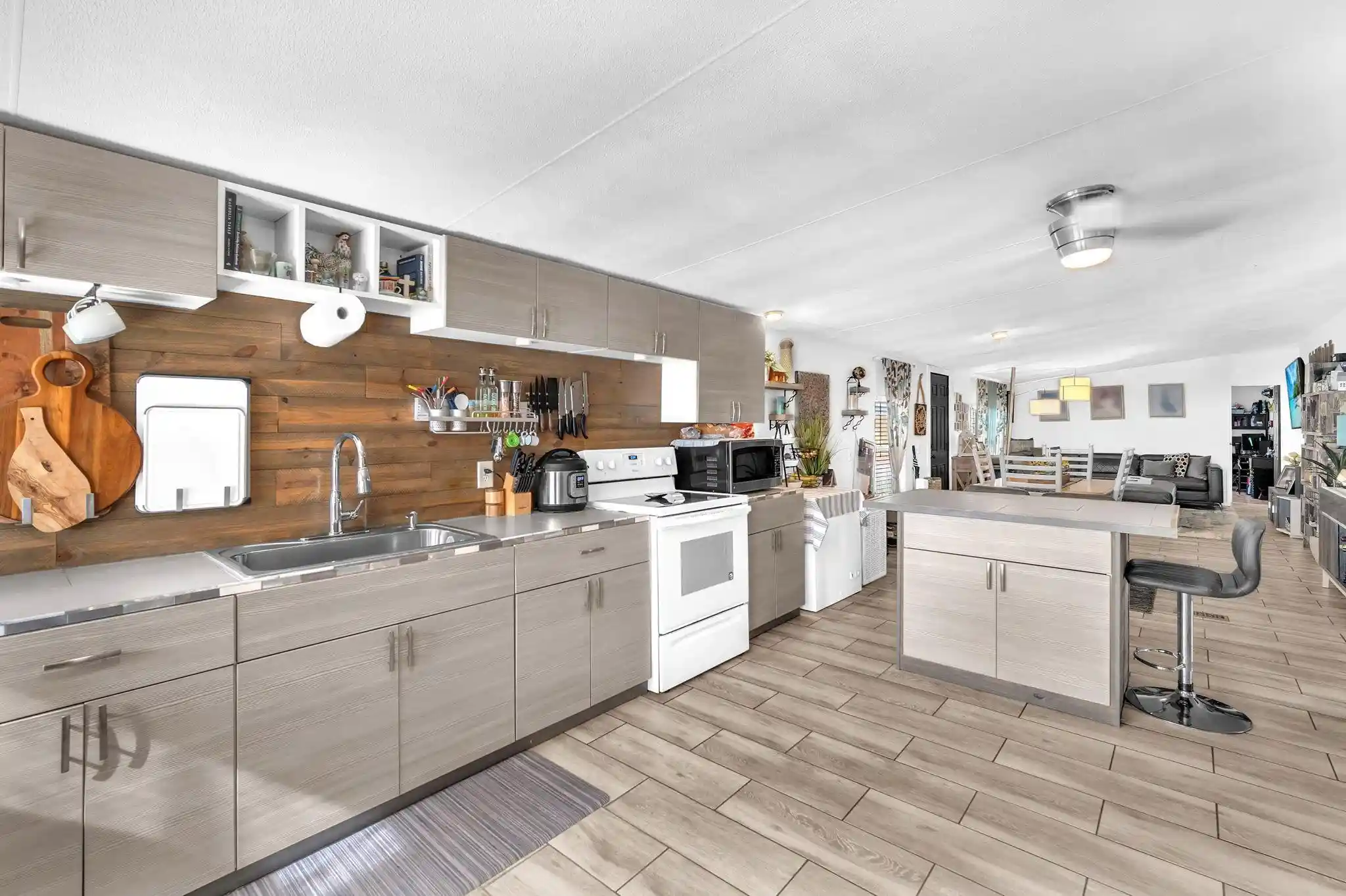 Photo 1 of Manufactured home for sale at 5520 Northwest 203rd, Miami Gardens, FL 33055 | MLS# F10485695 | Listing updated on 2026-10-27