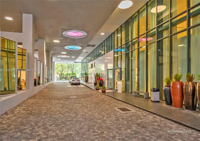 2nd image of 1300 S Miami Ave #3704, Miami, FL 33130 | MLS# A11696992