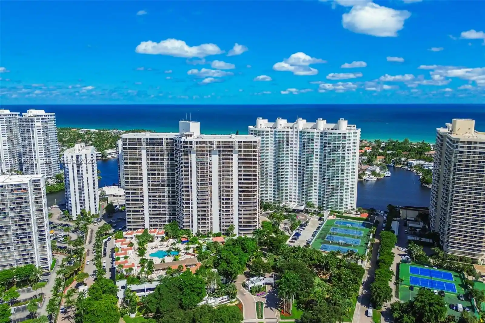Condo for sale at 20281 E Country Club Dr #1412, Aventura, FL 33180 | MLS# A11820959