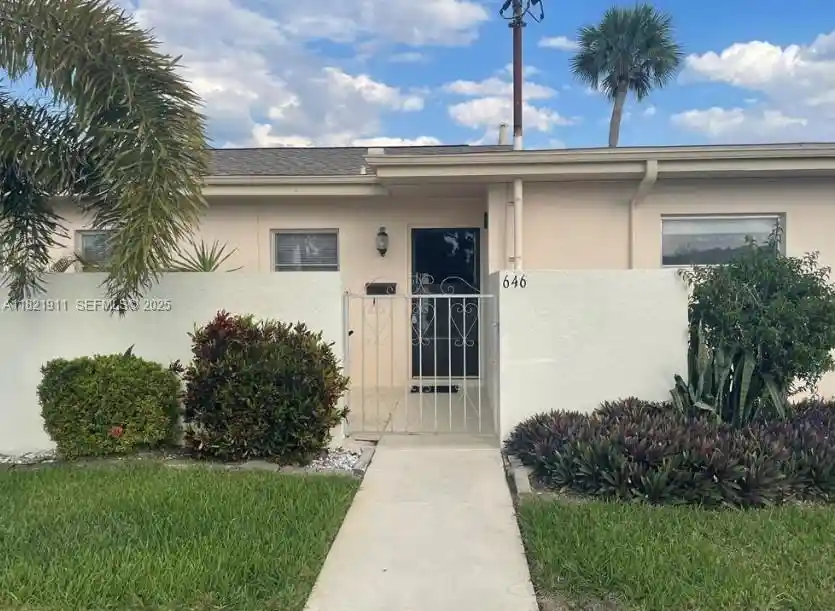 Listing Photo 1 - Condo for sale in 646 Joel located at 646 Joel, Lehigh Acres, FL 33936 - Unit #646